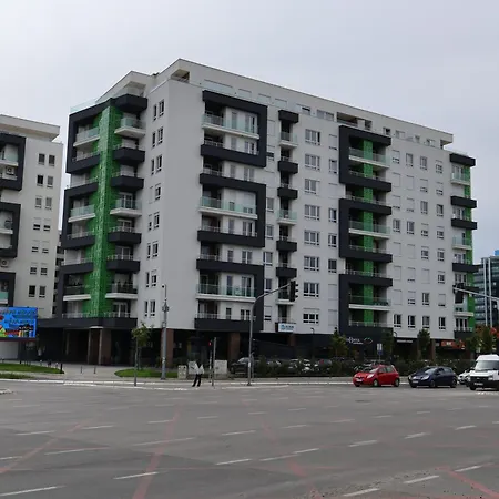 Apartment Cascadia Luxury Business - Garden View Belgrade