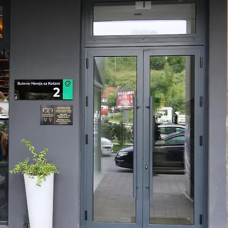 Cascadia Luxury Business - Garden View Apartment *