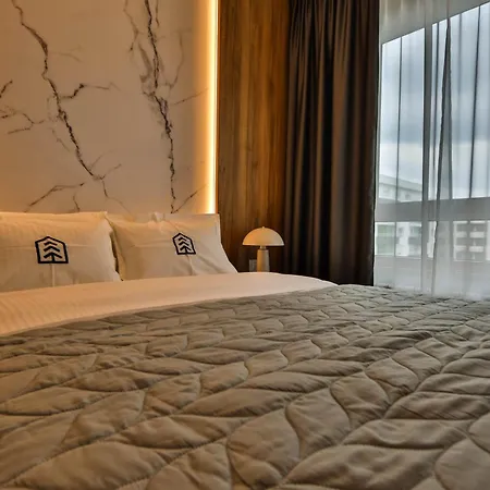 Cascadia Luxury Business - Garden View Belgrade